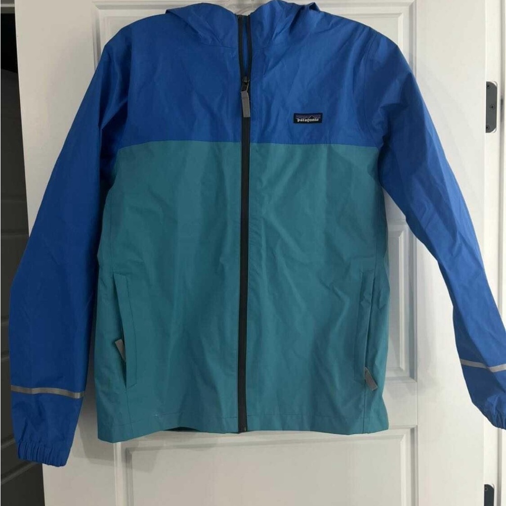 Patagonia Gray and Blue Jacket